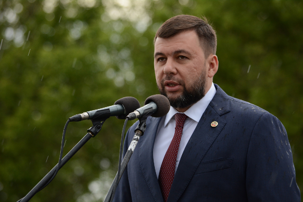 Денис Пушилин подчеркнул политическую заангажированность расследования причины крушения «Боинга» в небе над Донбассом