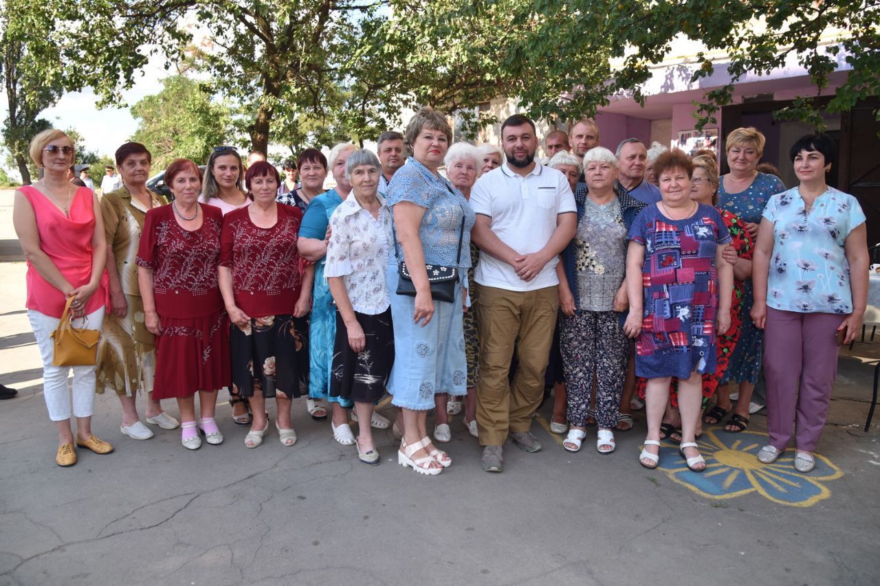 Денис Пушилин встретился с жителями Тореза